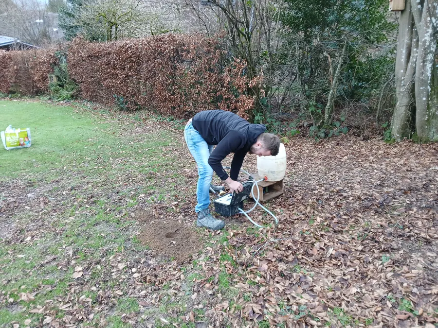 Stéphane Wilkin réalisant un test de perméabilité
